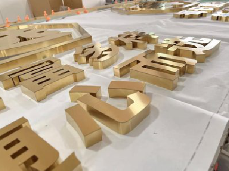 紫云拉丝不锈钢字的特点。